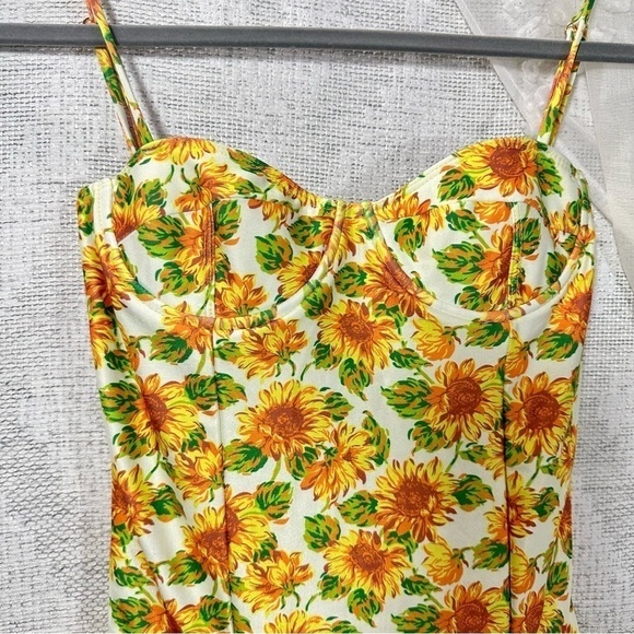 Tallow by free people sunflower floral ruffle one piece bathing suit size 2 - Picture 5 of 8